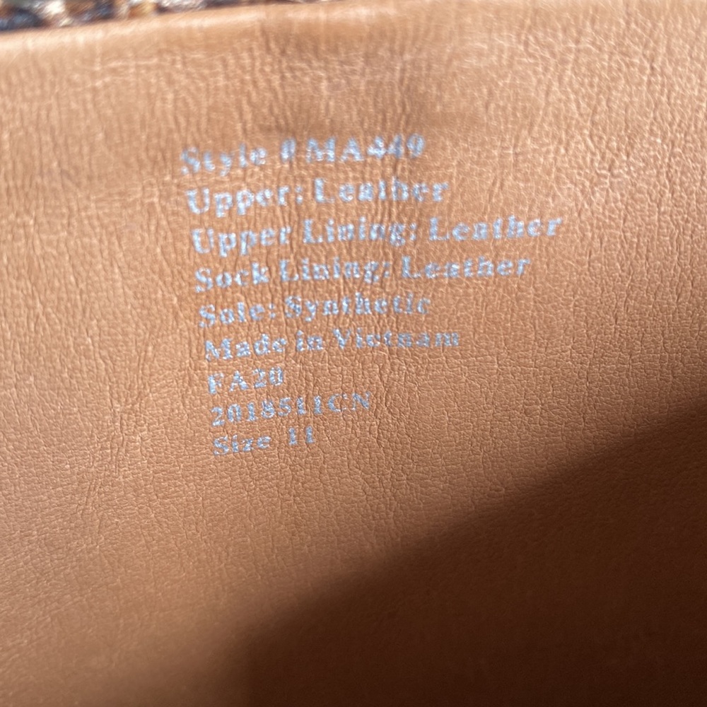 ❌SOLD❌The Fiona Boot in Snake Embossed Leather - Picture 14 of 14